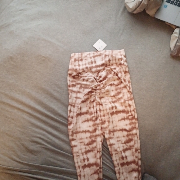 Woman's Leggings - Picture 2 of 4